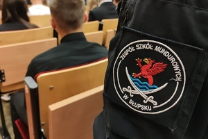 naszywka zespołu szkół mundurowych