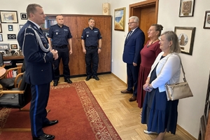 Pożegnanie odchodzących na emeryturę pracowników Szkoły Policji.