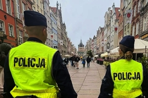Służby na ulicach Gdańska.
