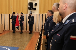 Poczet sztandarowy Szkoły Policji w Słupsku.