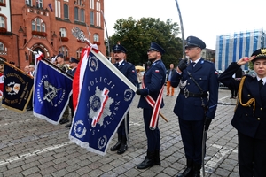 Słupskie obchody 87. rocznicy wybuchu II wojny światowej przy pomniku Żołnierza Polskiego.
