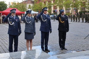 Słupskie obchody 87. rocznicy wybuchu II wojny światowej przy pomniku Żołnierza Polskiego.