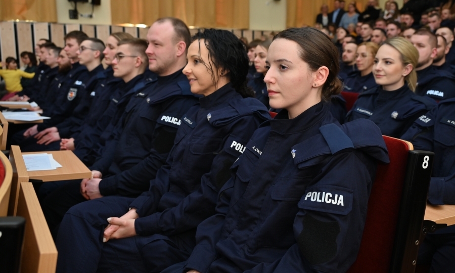 Nowi policjanci w służbie